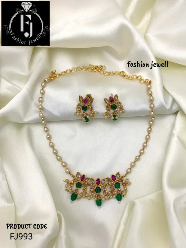 ANAN_LOTUS_MOTIF_PEARL_NECKLACE_SET