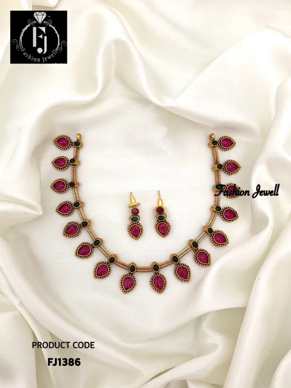 Romily_Matte_antique_Necklace_set