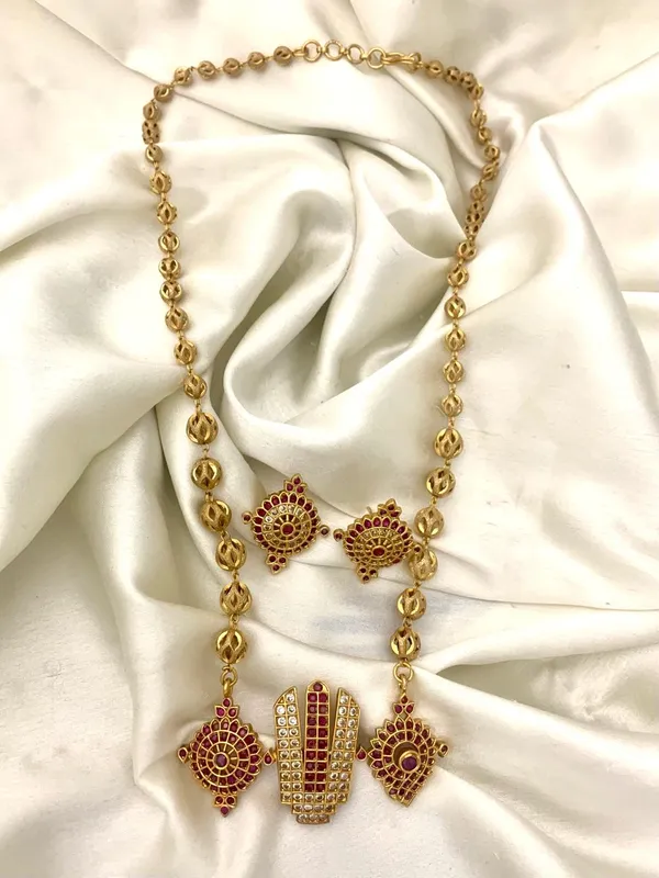 Ethnic_Perumal_Design_Ball_Chain_Necklace_Set_For_Women.