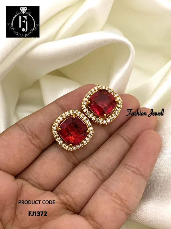 Rosemary_Antique_stud