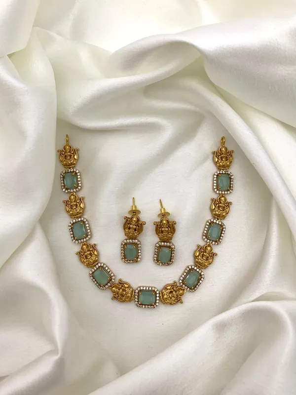 PANCHI_ANTIQUE_LAKSHMI_NECKLACE_SET