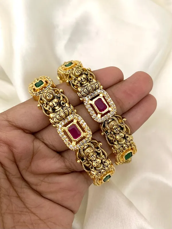 Nakshi_Temple_Laxmi_Bangle_Set
