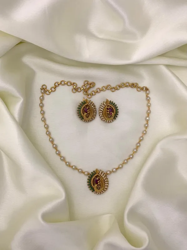 LIRA_ANTIQUE_NECKLACE_SET