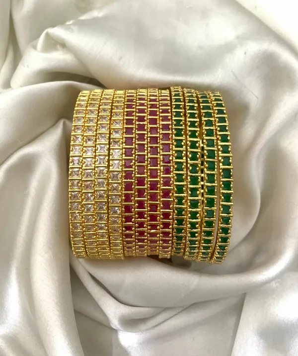 ANTIQUE_AD_MATTE_BOX_BANGLE
