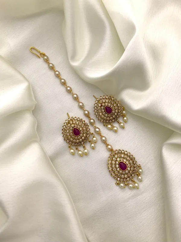 KAIRI_MAANG_TIKKA_WITH_EARRING