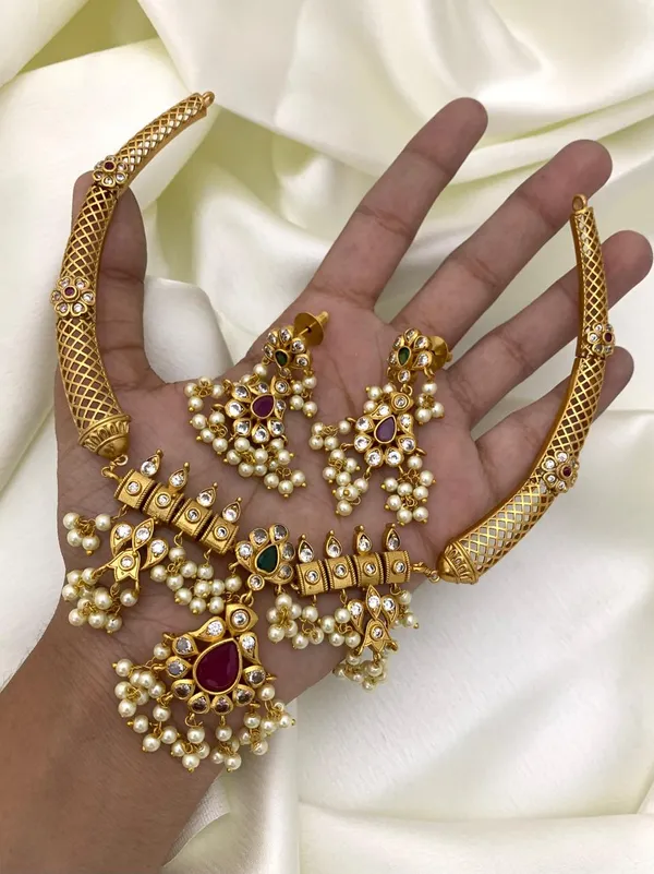 MANJULA_GUTTAPUSSALU_HASLI_SET
