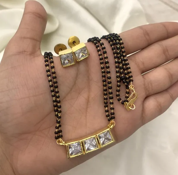 Elegant_Single_stone_Pendant_Mangalsutra_set