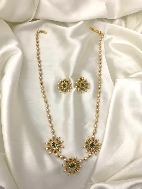 Elina_Statement_Kempu_Necklace_Set