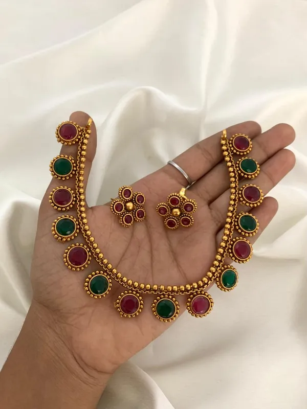 RITI_ANTIQUE_NECKLACE_SET