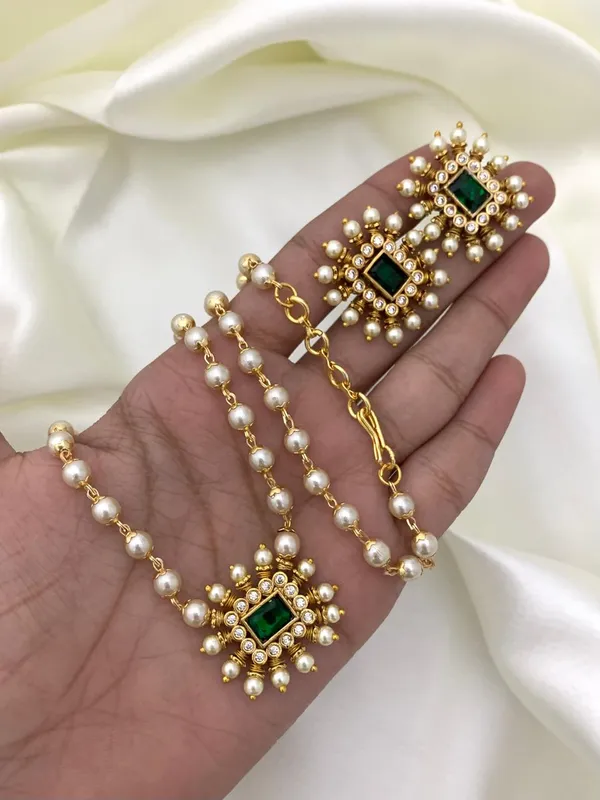 DYNA_PEARL_STRING_NECKLACE_SET