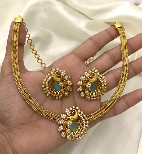 Gorgeous_Peacock_design_Chain_style_Necklace_set
