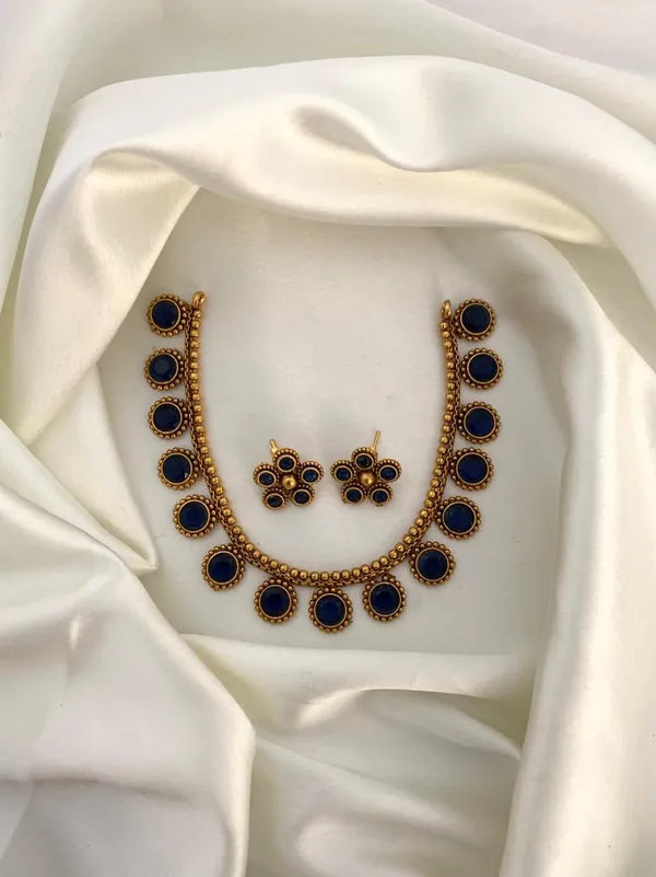 RITI_ANTIQUE_NECKLACE_SET