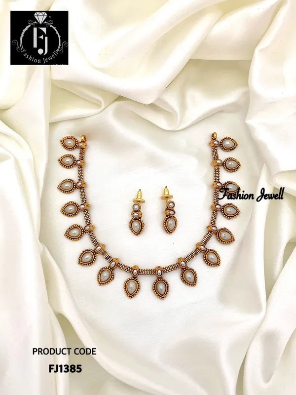 Romily_Matte_antique_Necklace_set
