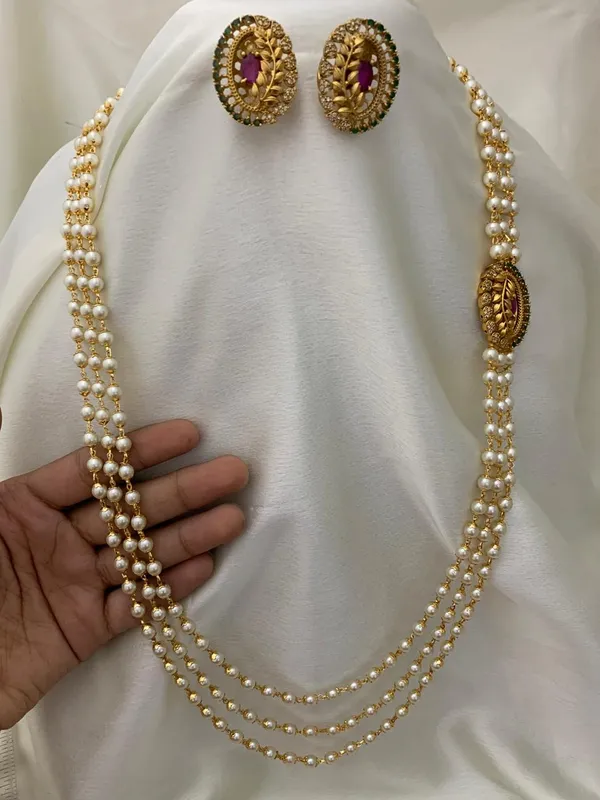 Banita_Layered__Necklace