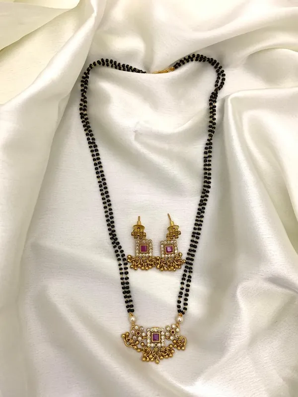 SIYA_GHUNGROO_MANGALSUTRA_SET