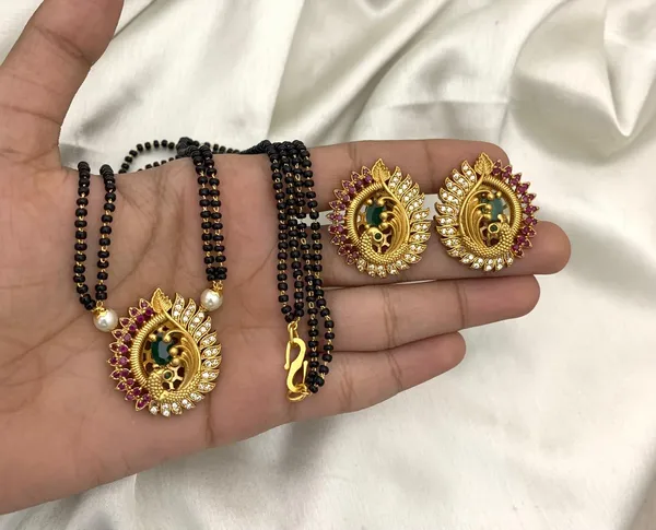 Classy_Peacock_designed_Pendant_with_Earring_Mangalsutra_set