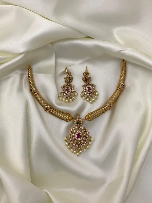 NERISSA_ANTIQUE_HASLI_NECKLACE_SET