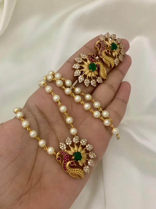 Pearl and string necklace clearance