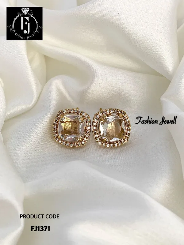 Rosemary_Antique_stud