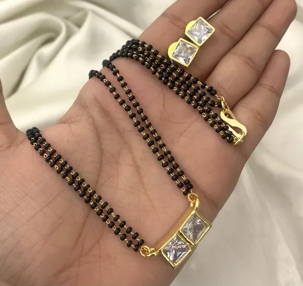 Elegant_two_stone_Pendant_Mangalsutra_set