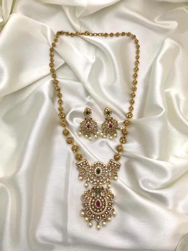 YAAVI_ANTIQUE_NECKLACE