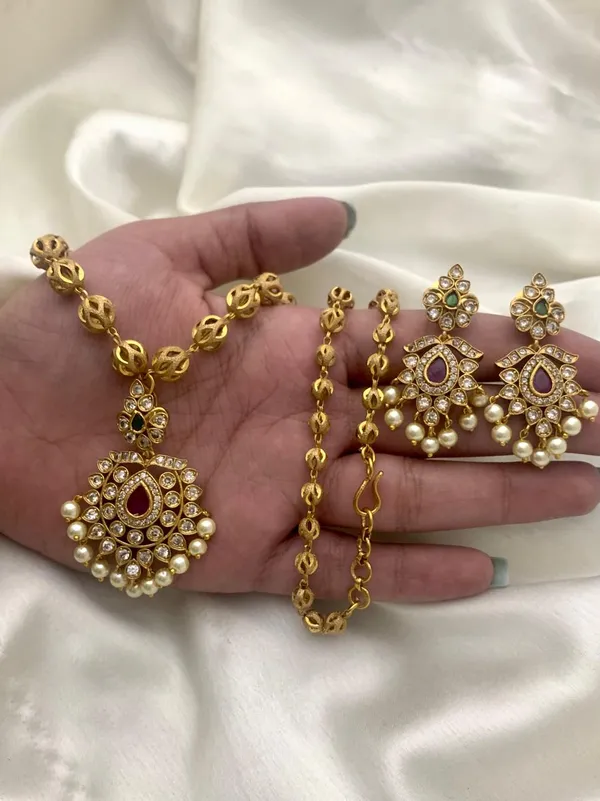 Elegant_AD_Design_Ball_Chain_Necklace_Set_For_Women.