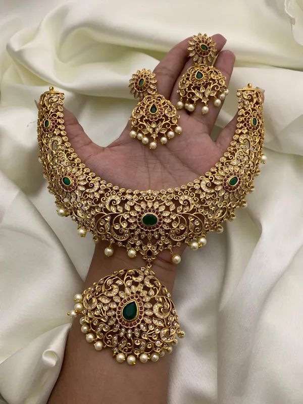 AVISHA_ANTIQUE_NECKLACE_SET