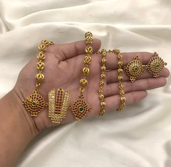 Ethnic_Perumal_Design_Ball_Chain_Necklace_Set_For_Women.