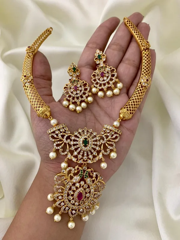 Shaily_Antique_Hasli_Necklace_Set