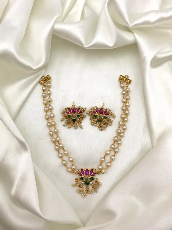 GIA_LOTUS_PEARL_CHOKER_WITH_EARRING