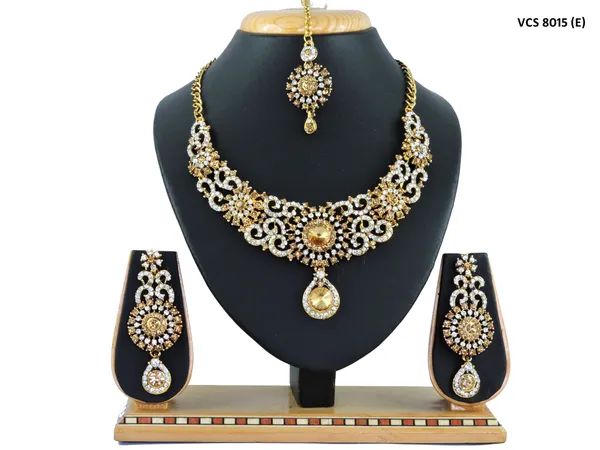 Alloy_Gold_Plated_Jewel_Set_|_Stone_Studded_Necklace_Set_For_Women_|_White_and_Gold