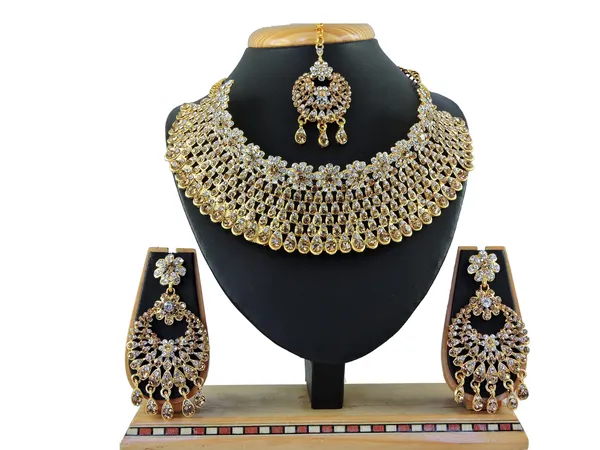 Alloy_Gold_Plated_Jewel_Set_|_Stone_Studded_Necklace_Set_For_Women_|_White_and_Gold