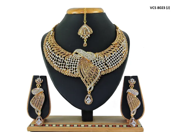 Alloy_Gold_Plated_Jewel_Set_|_Stone_Studded_Necklace_Set_For_Women_|_White_and_Gold