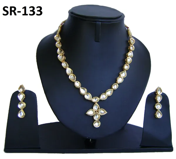 Single_Line_Kundan_Necklace_and_Earring_with_Meenakari_Work_for_Women__|_Gold
