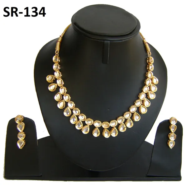 Single_Line_Kundan_Necklace_and_Earring_with_Meenakari_Work_for_Women__|_Gold