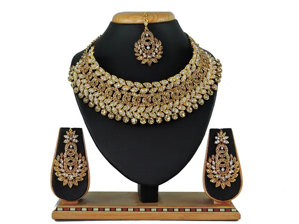 Alloy_Gold_Plated_Jewel_Set_|_Stone_Studded_Necklace_Set_For_Women_|_White_and_Gold