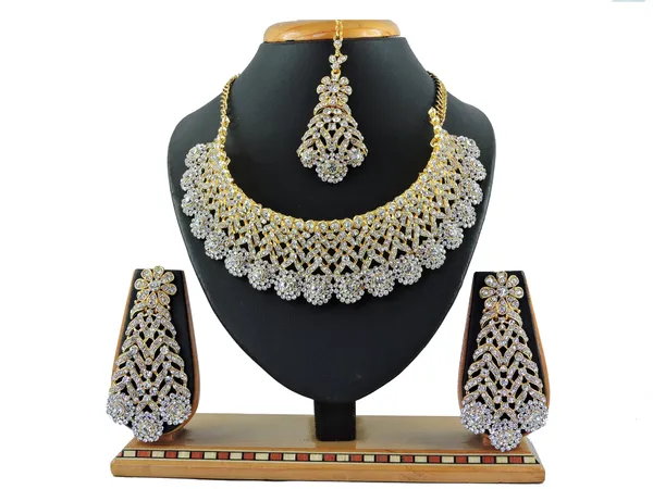 Stone_Studded_Necklace_Set_For_Women_|_Designer_Jewelry_Set_with_Earring_|_White