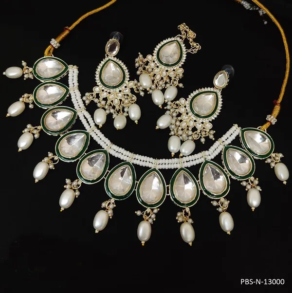 Single_Line_Kundan_Necklace_and_Earring_with_Meenakari_Work_for_Women__|_Gold