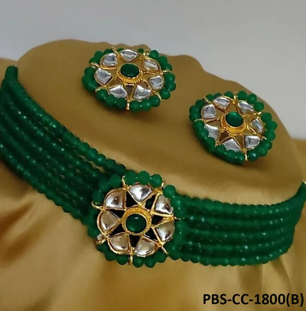 Alloy_Gold-_Plated_Necklace_Set_With_Earring_for_Women_|_Stone_Studded_Choker_Set__|_Green