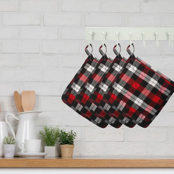 Cotton_Quilted_Pot_Holder_Set_of_4_Pcs._(Color-Check_Red,_Size-8x8_Inch)
