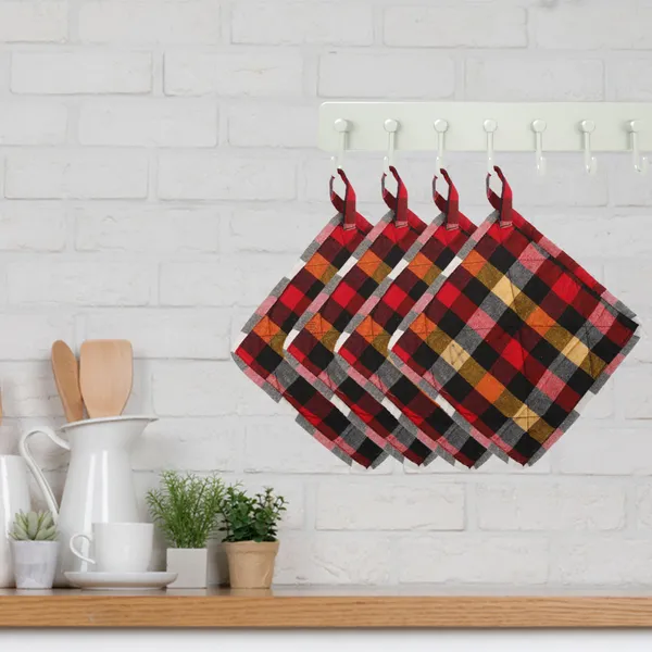 Cotton_Quilted_Pot_Holder_Set_of_4_Pcs._(Color-Check_Yellow,_Size-8x8_Inch)