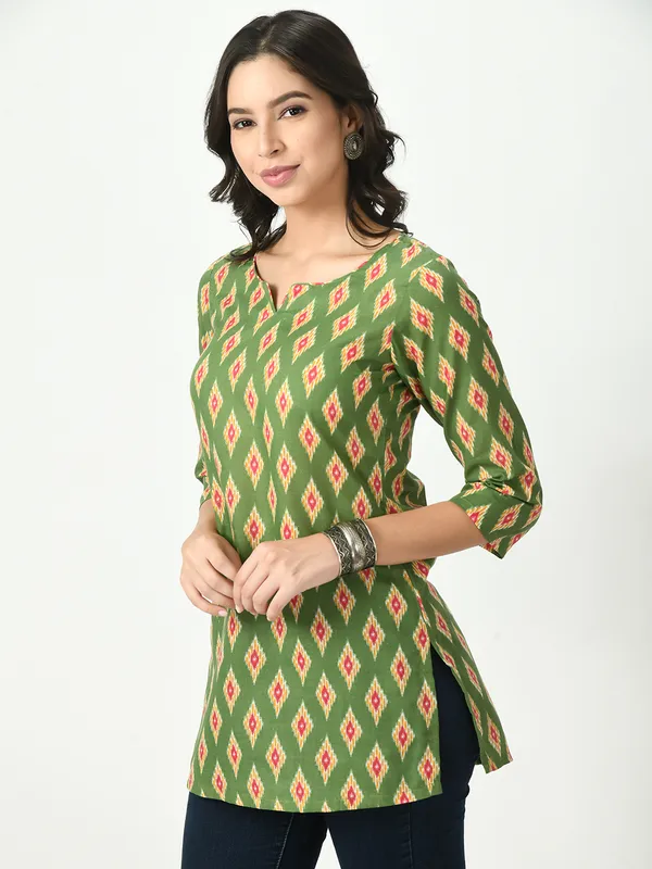Riya_Green_Printed_Short_Kurti