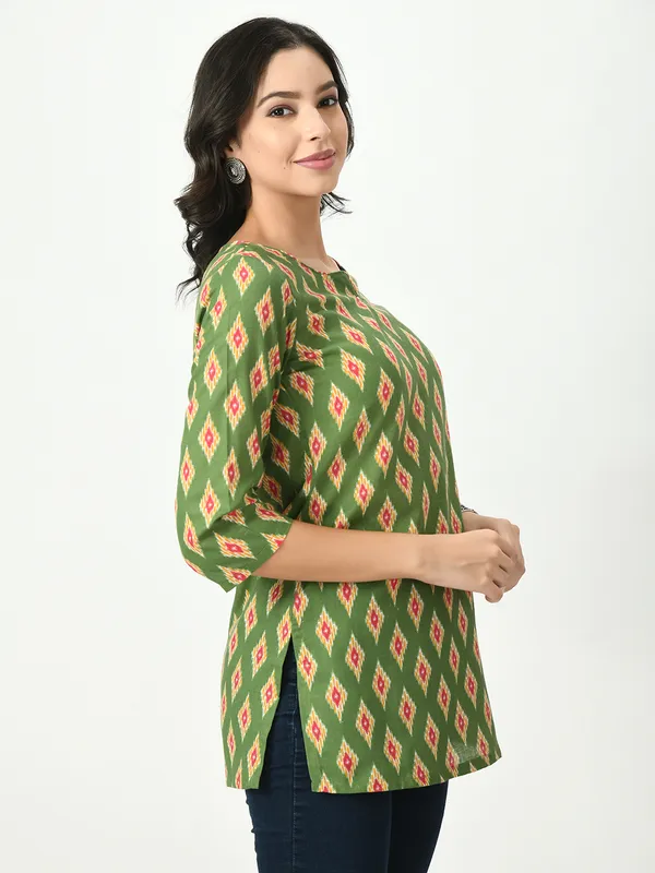 Riya_Green_Printed_Short_Kurti