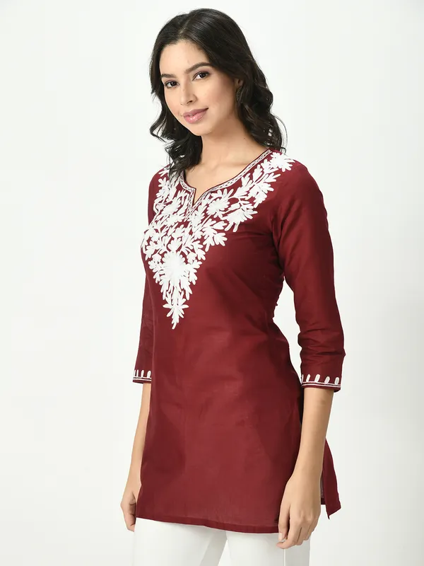 Riya_Maroon-White_Embroidered_Short_Kurti