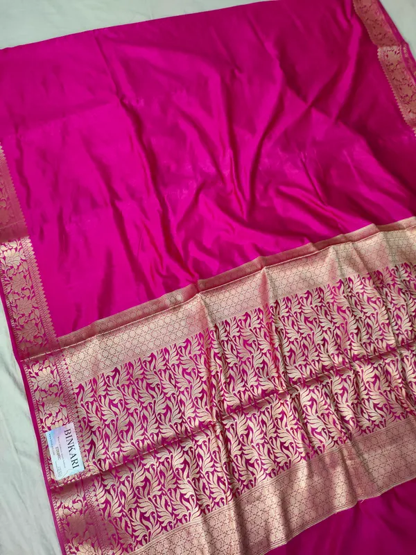Rani_Pink_Soft_Faux_Banarasi_Saree_&_faux_Gold_Zari/_Banarasi_Saree_With_Blouse