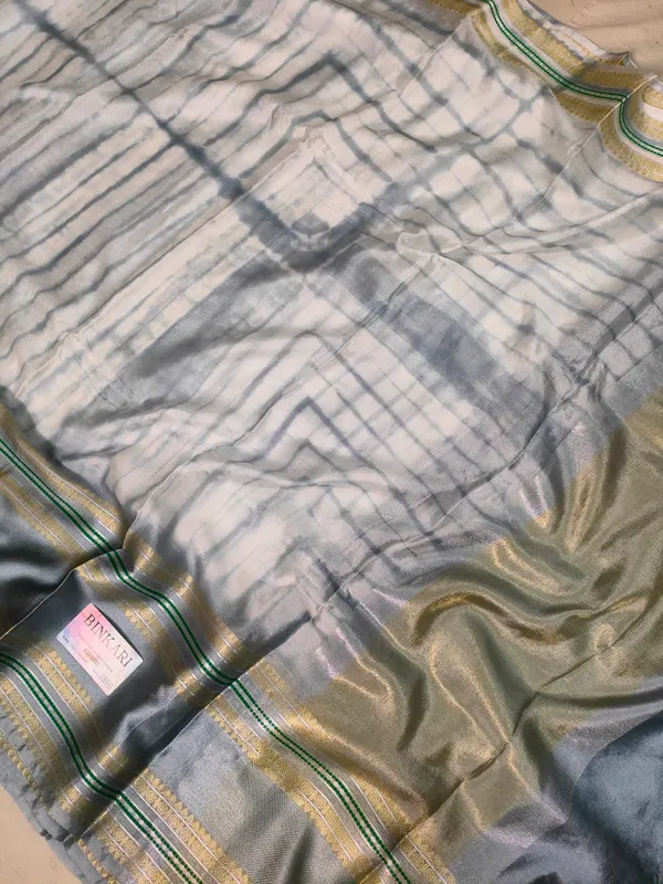 Soft_faux_banarasi_Marble-Dye_saree/_Grey