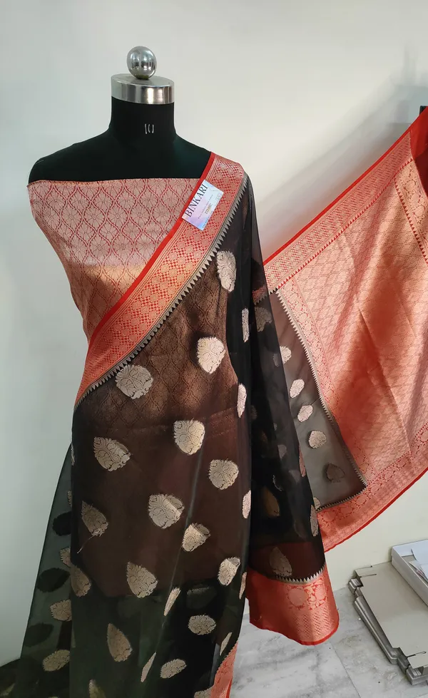 Semi_Faux_Banarasi_Saree_With_Blouse_faux_Gold_Zari_Buta/_BLACK