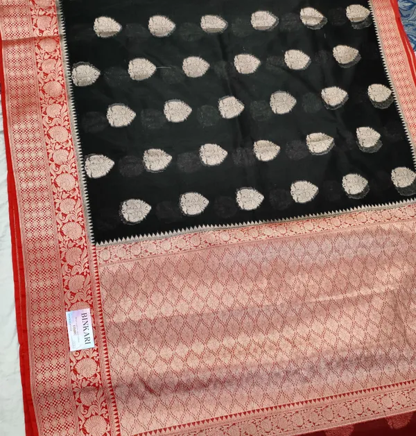 Semi_Faux_Banarasi_Saree_With_Blouse_faux_Gold_Zari_Buta/_BLACK