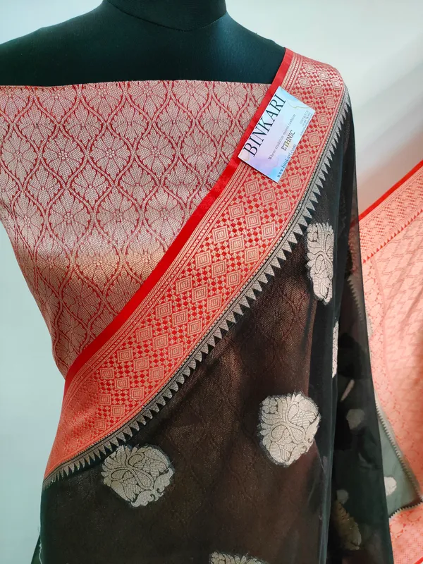 Semi_Faux_Banarasi_Saree_With_Blouse_faux_Gold_Zari_Buta/_BLACK