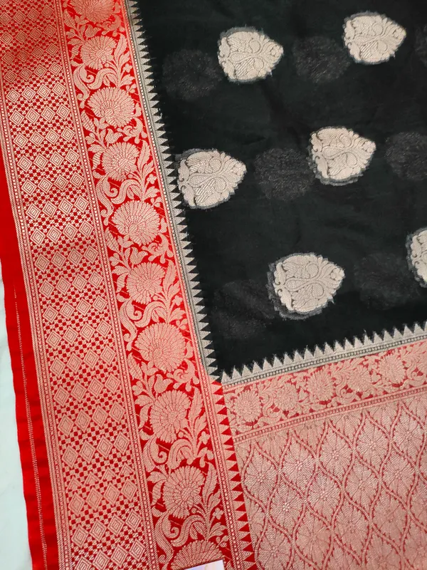 Semi_Faux_Banarasi_Saree_With_Blouse_faux_Gold_Zari_Buta/_BLACK